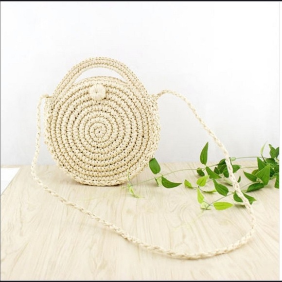 🦋 Rattan Bag 🦋 - Picture 3 of 4